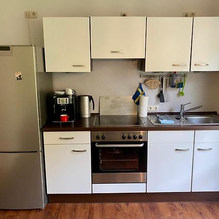 Eine Gemuetliche Ferienwohnung Mit Garten バート・カールスハーフェン エクステリア 写真