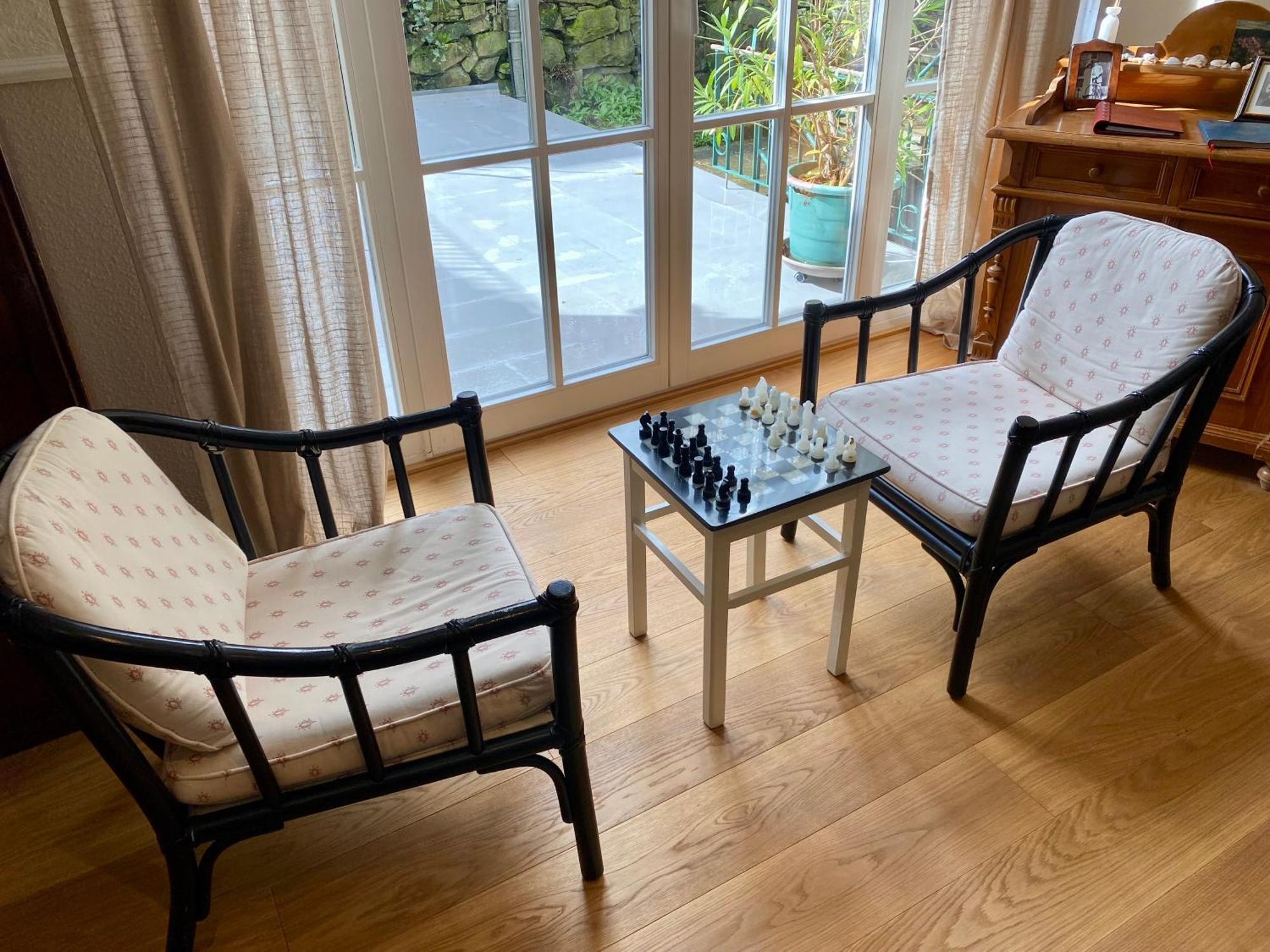 Eine Gemuetliche Ferienwohnung Mit Garten バート・カールスハーフェン エクステリア 写真